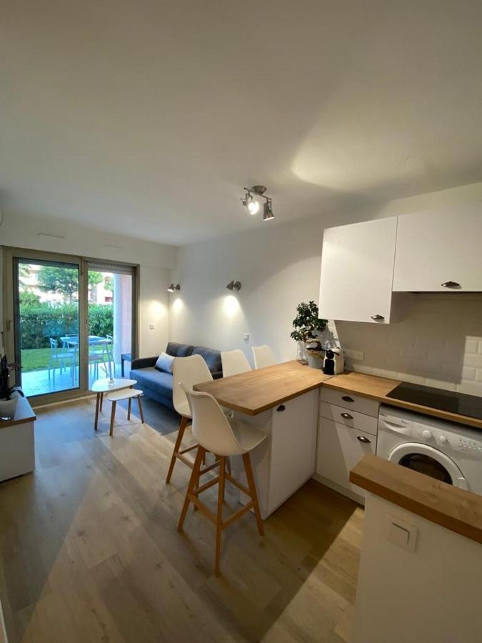 Appartement Avec Piscine 5 Min A Pieds Des Plages 瓦洛里 外观 照片