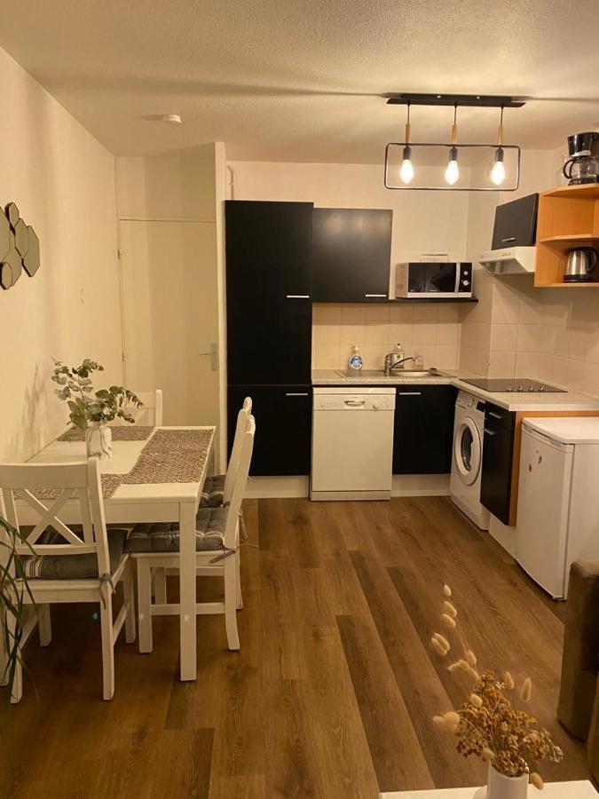 Appartement Avec Piscine 5 Min A Pieds Des Plages 瓦洛里 外观 照片